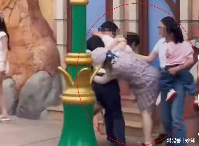 BD半岛综合上海迪士尼情侣打斗后续：目睹者爆细节缘故原由表露警方传递来了